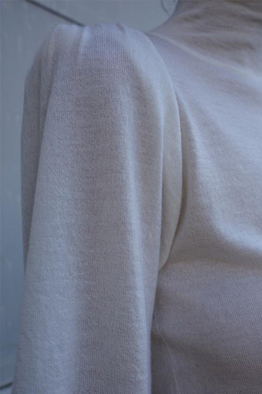 RYAN ROCHE | Ivory Cashmere T-Neck Sweater With Short Puff Sleeve