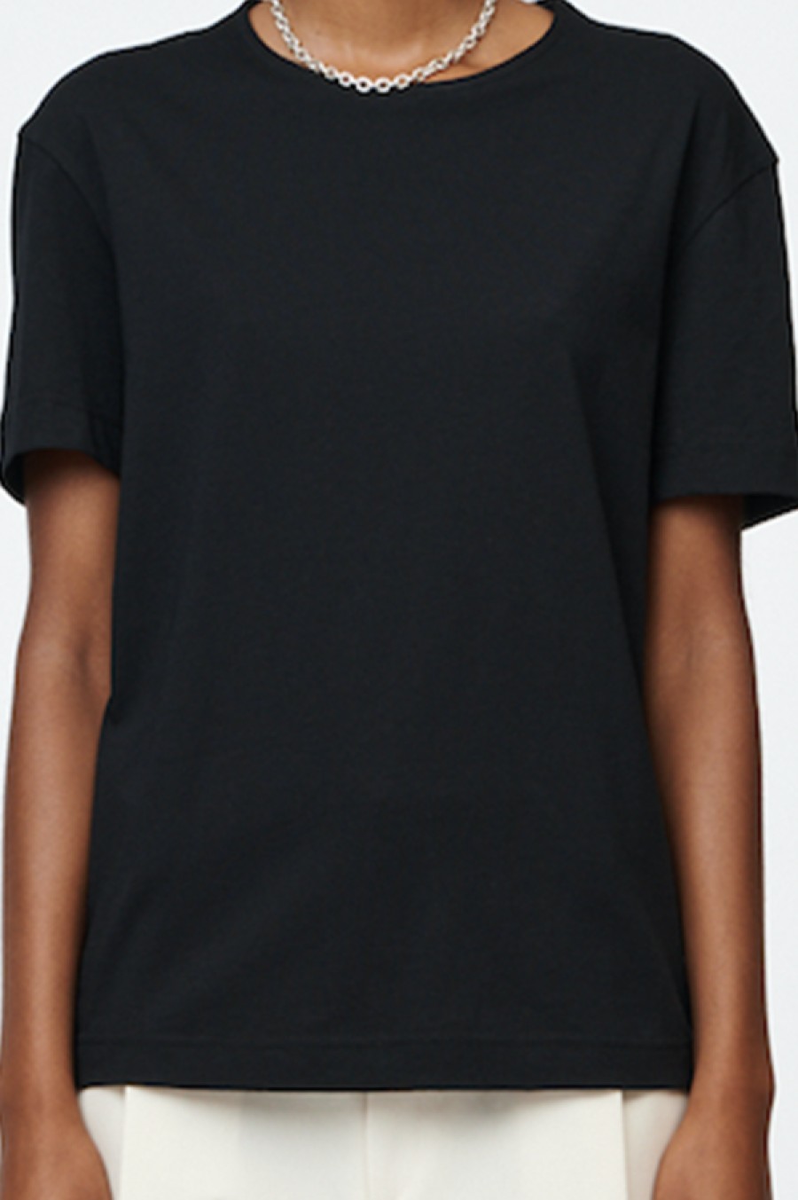 Maria McManus | The T-Shirt In Black