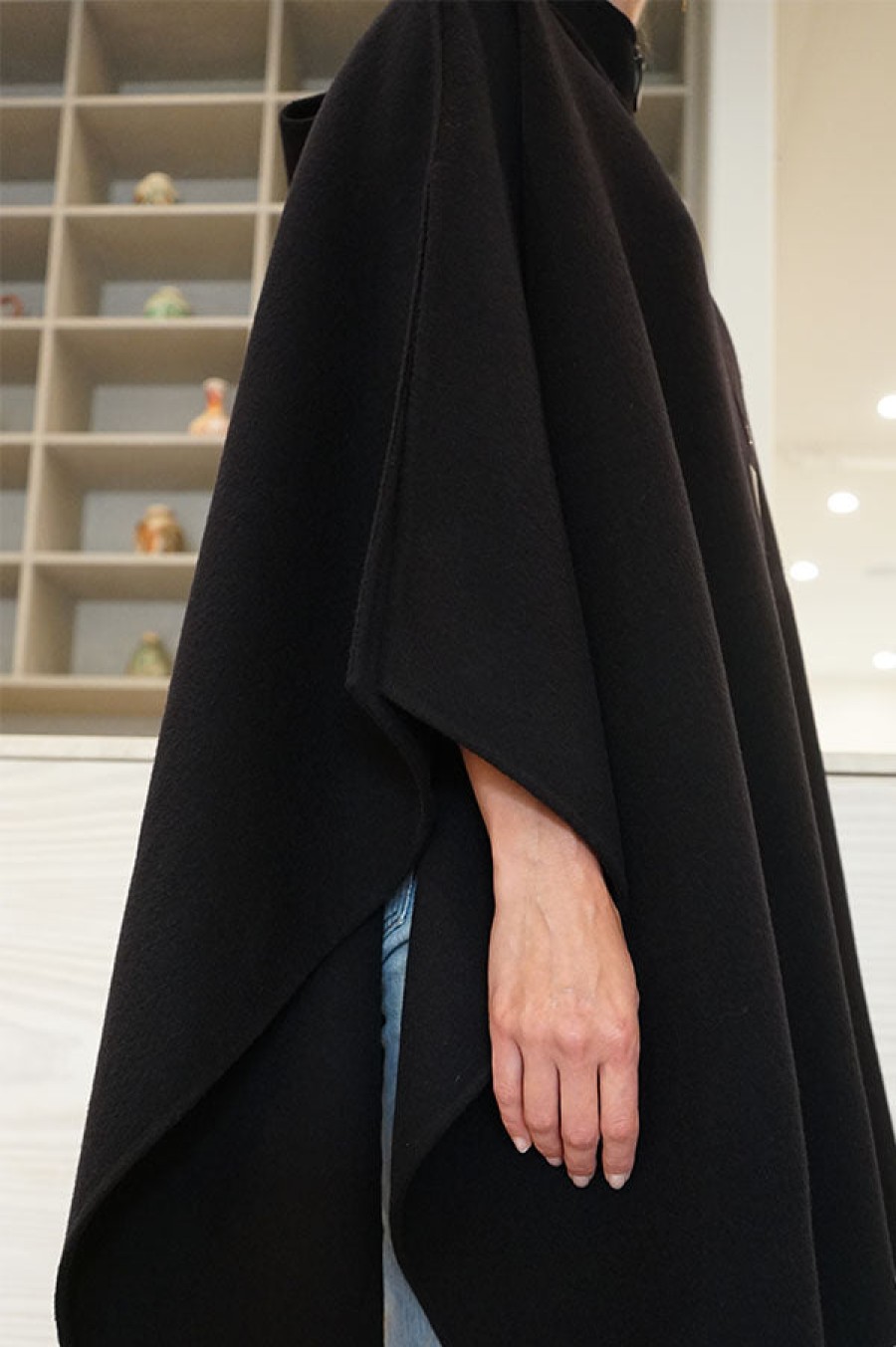 Dusan | Hooded Cape