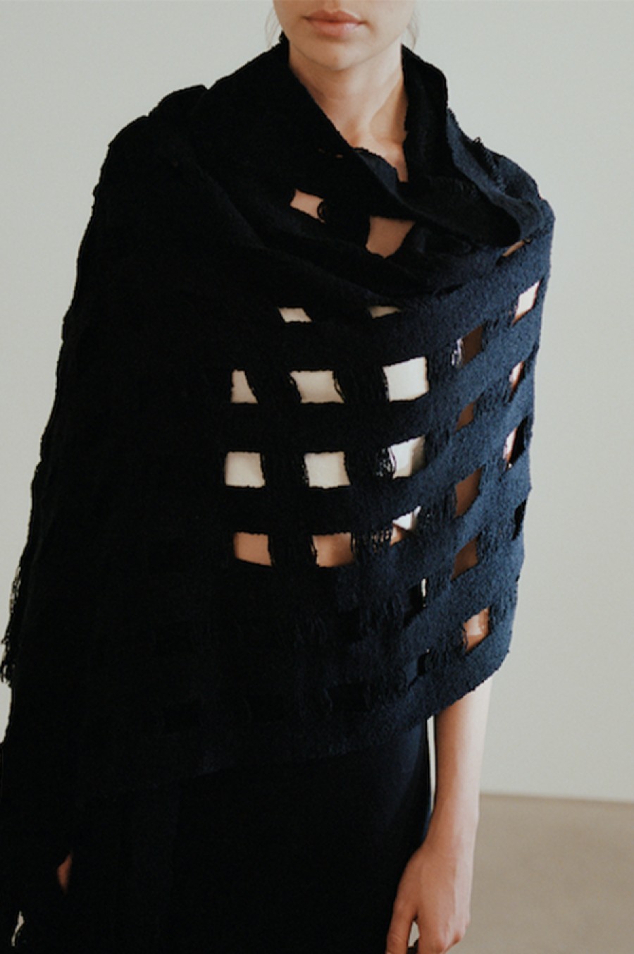 Lauren Manoogian | Handwoven Grid Wrap In Black