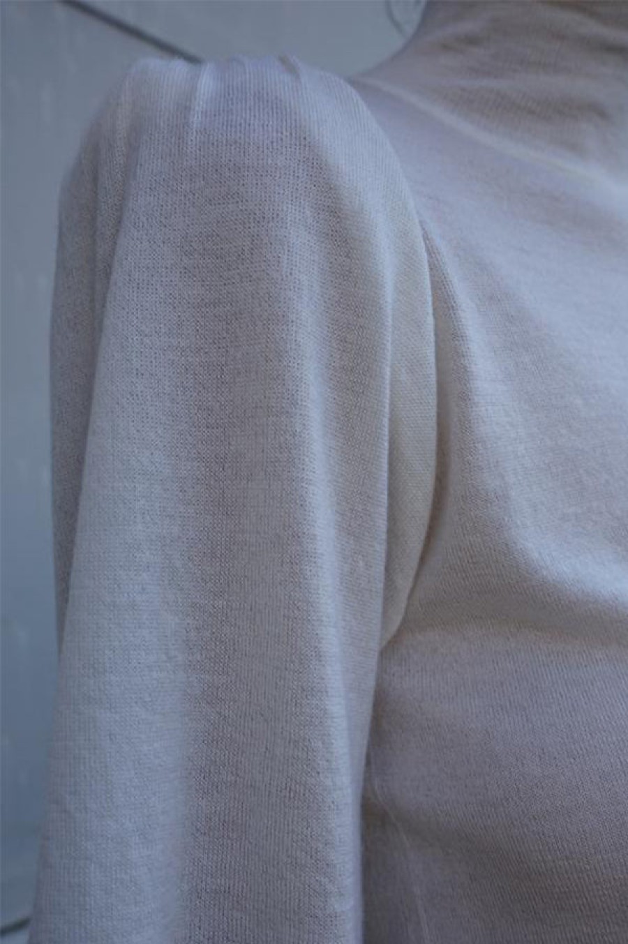 RYAN ROCHE | Ivory Cashmere T-Neck Sweater With Short Puff Sleeve