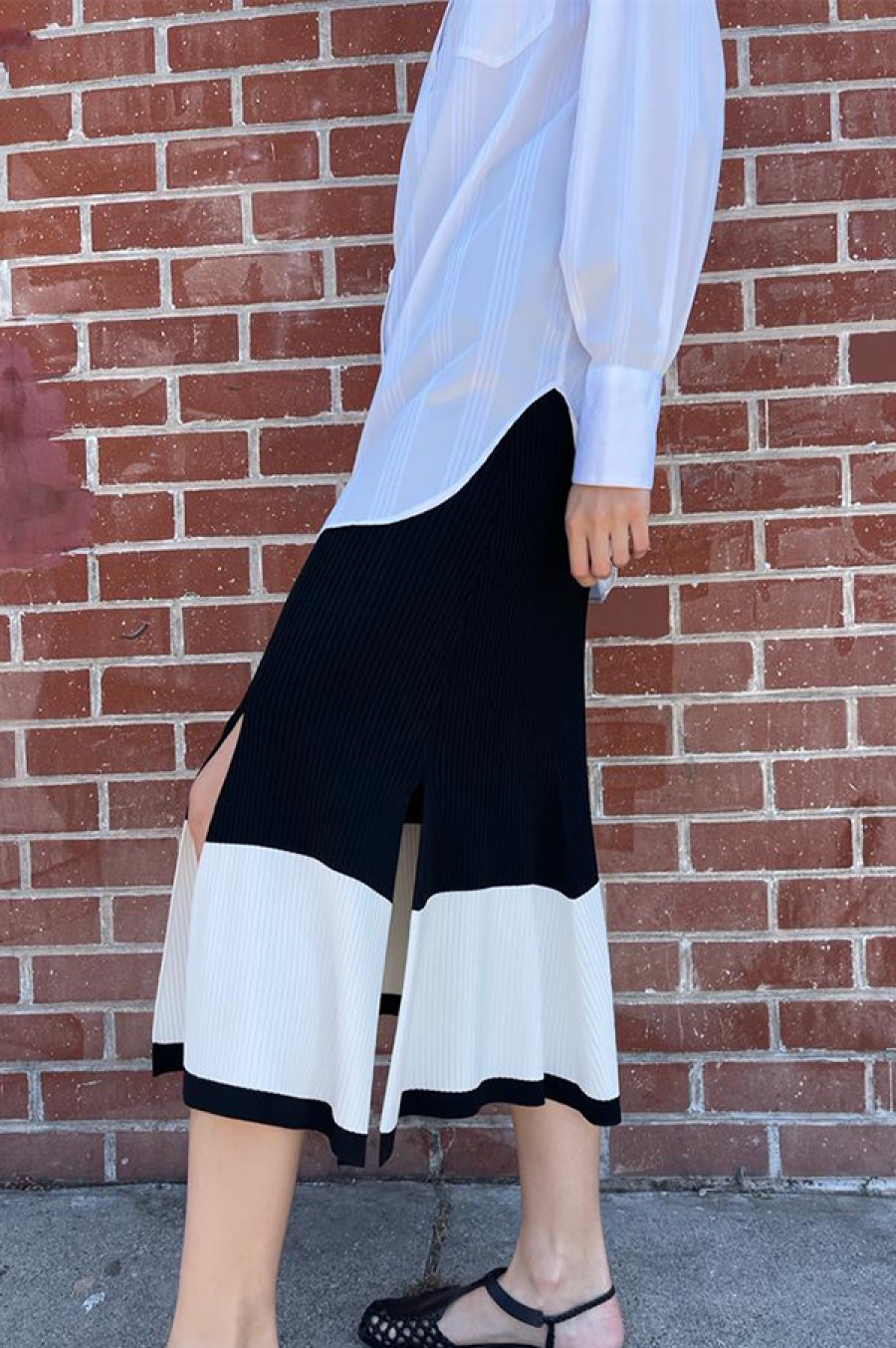 Maria McManus | Split Skirt In Black W/ Ivory Boarder