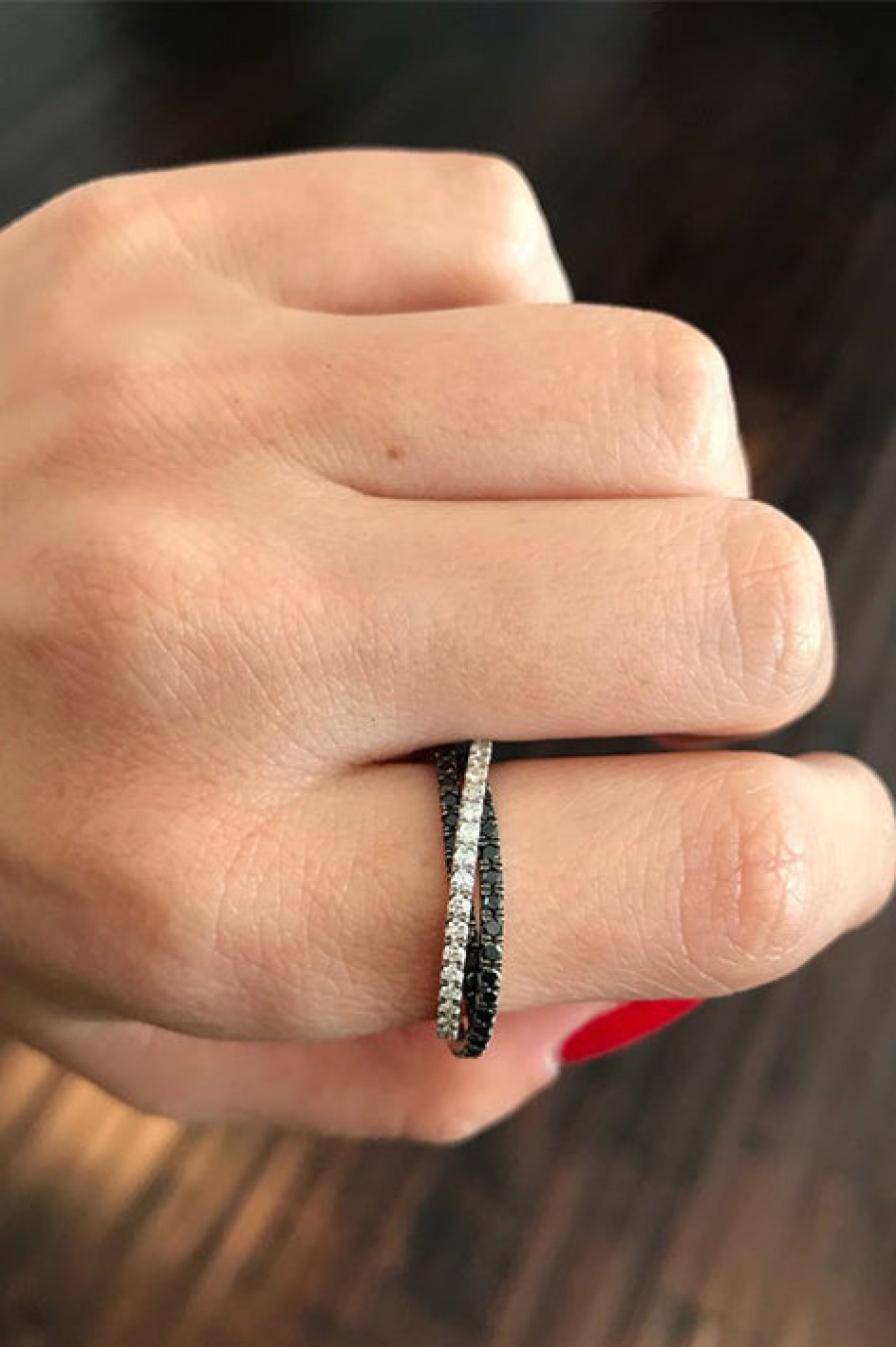 Eriness | Black And White Interlocking Ring