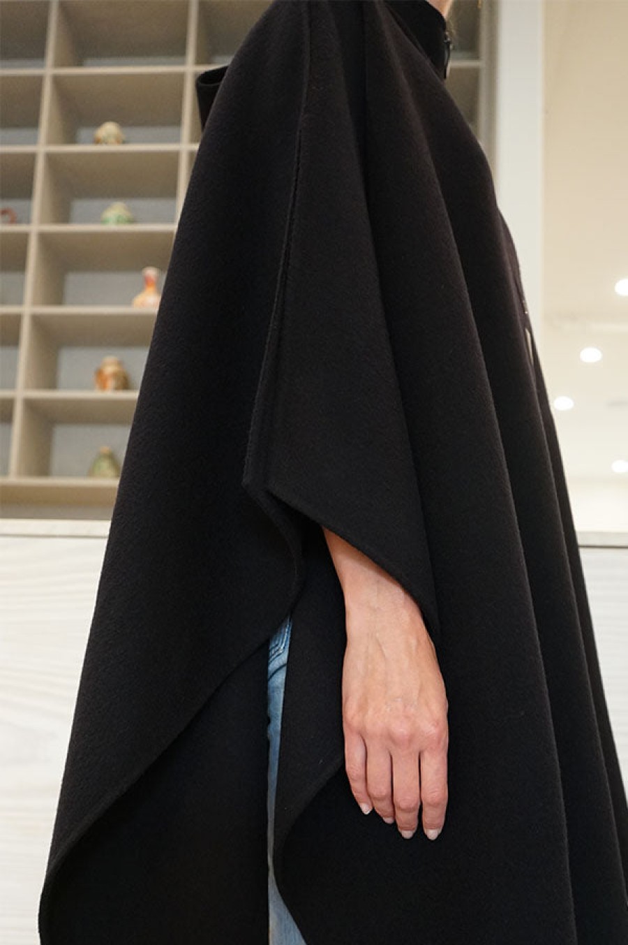 Dusan | Hooded Cape