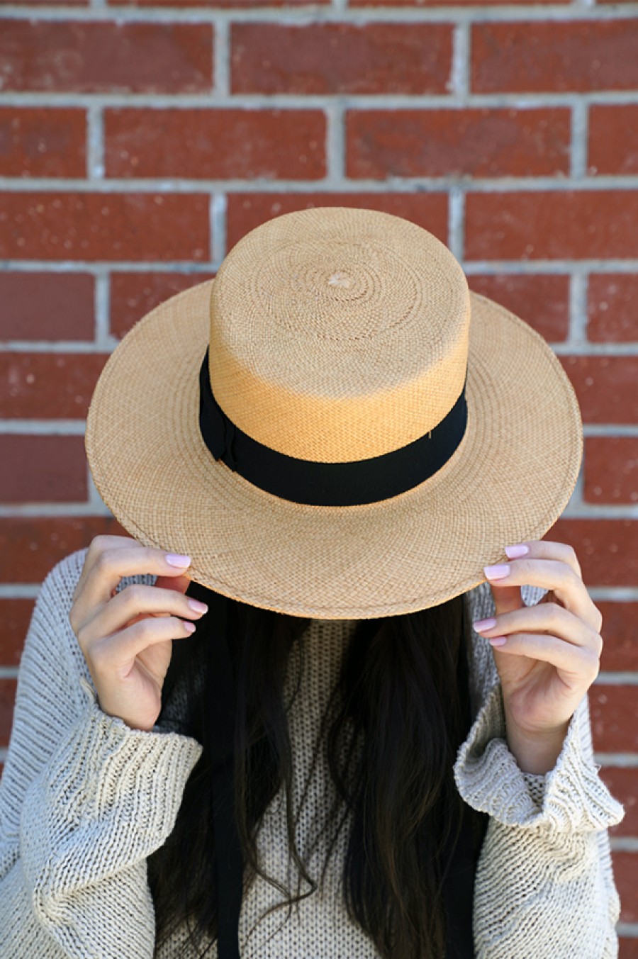 Gladys Tamez | Gloria Hat In Cafe With Chinstrap