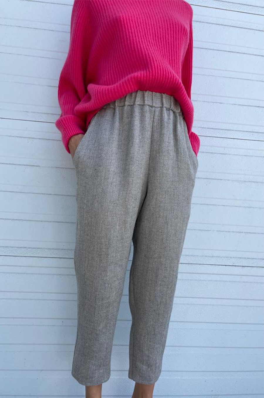 Dusan | Linen Carrot Pants In Chai